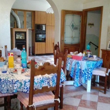 B&B Bread And Fantasy Ostra Εξωτερικό φωτογραφία